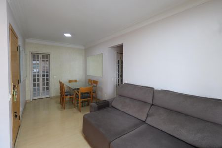 Apartamento à venda com 84m², 3 quartos e 2 vagasSala