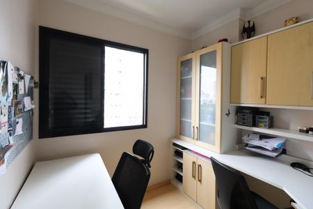 Apartamento à venda com 84m², 3 quartos e 2 vagasQuarto 3