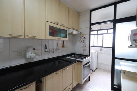 Apartamento à venda com 84m², 3 quartos e 2 vagasCozinha