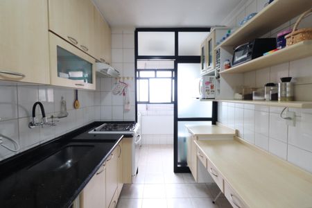 Apartamento à venda com 84m², 3 quartos e 2 vagasCozinha