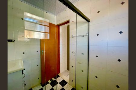 Banheiro de casa para alugar com 2 quartos, 50m² em Jardim America, Guarulhos