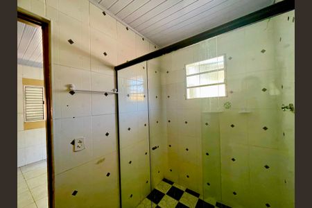 Banheiro de casa para alugar com 2 quartos, 50m² em Jardim America, Guarulhos