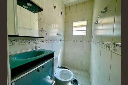 Banheiro de casa para alugar com 2 quartos, 50m² em Jardim America, Guarulhos