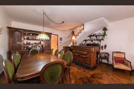 Casa à venda com 3 quartos, 150m² em Jardim das Acacias, São Paulo