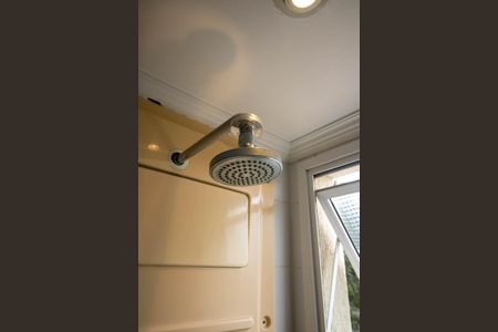 Apartamento à venda com 132m², 4 quartos e 2 vagasDetalhe Banheiro Suíte 1