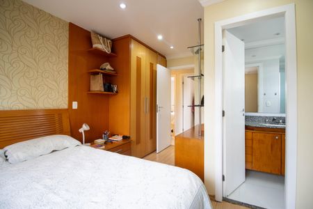 Apartamento à venda com 132m², 4 quartos e 2 vagasSuíte 2