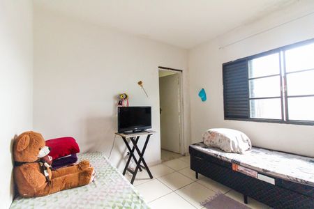 Casa à venda com 230m², 3 quartos e 2 vagasSuíte