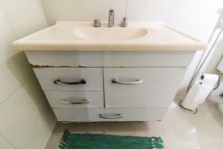 Casa à venda com 230m², 3 quartos e 2 vagasBanheiro da Suíte