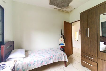 Casa à venda com 230m², 3 quartos e 2 vagasQuarto 2