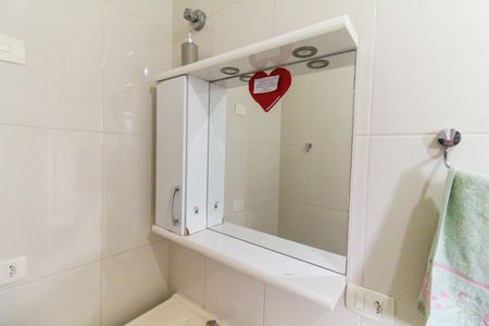 Casa à venda com 230m², 3 quartos e 2 vagasBanheiro da Suíte