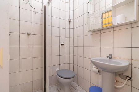 Casa para alugar com 80m², 2 quartos e 2 vagasBanheiro