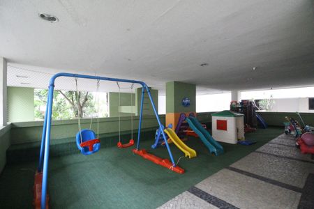 Apartamento para alugar com 99m², 3 quartos e 1 vagaÁrea comum - Playground