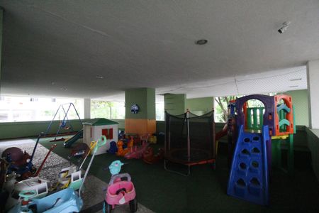 Apartamento para alugar com 99m², 3 quartos e 1 vagaÁrea comum - Playground