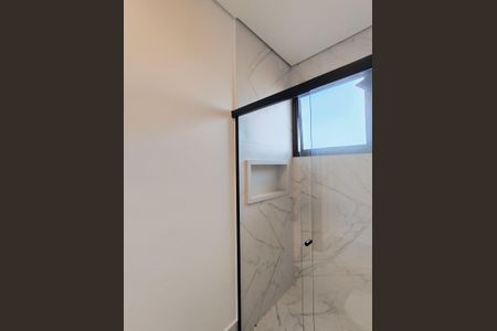 Casa de condomínio à venda com 260m², 3 quartos e 2 vagas Casa de condomínio à venda com 260m², 3 quartos e 2 vagasBanheiro da Suíte 2