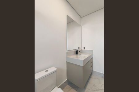 Casa de condomínio à venda com 260m², 3 quartos e 2 vagas Casa de condomínio à venda com 260m², 3 quartos e 2 vagasBanheiro da Suíte 2