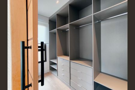 Casa de condomínio à venda com 260m², 3 quartos e 2 vagas Casa de condomínio à venda com 260m², 3 quartos e 2 vagasSuíte 1