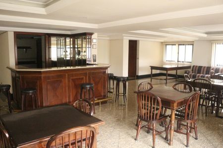 Apartamento à venda com 264m², 4 quartos e 4 vagasÁrea comum - Salão de festas