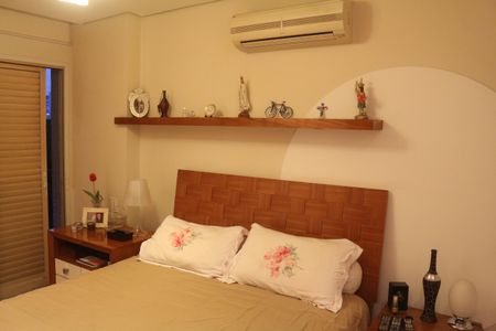 Apartamento à venda com 264m², 4 quartos e 4 vagasSuíte 1