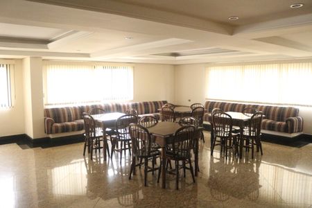 Apartamento à venda com 264m², 4 quartos e 4 vagasÁrea comum - Salão de festas