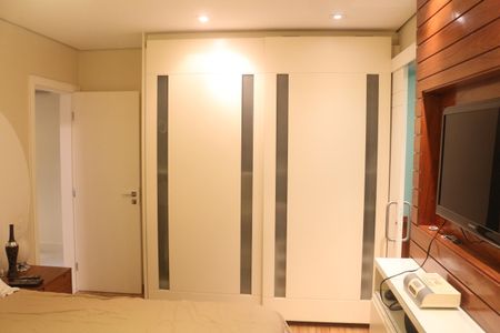 Apartamento à venda com 264m², 4 quartos e 4 vagasSuíte 1