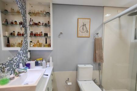 Apartamento à venda com 264m², 4 quartos e 4 vagasBanheiro da Suíte 3