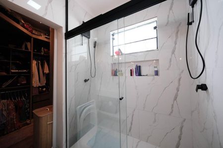 Casa à venda com 250m², 3 quartos e 6 vagasSuíte 1