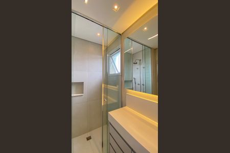 Apartamento à venda com 135m², 3 quartos e 3 vagasBanheiro da Suíte 1