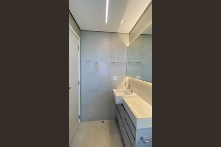 Apartamento à venda com 135m², 3 quartos e 3 vagasBanheiro da Suíte 3