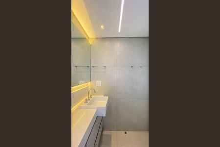 Apartamento à venda com 135m², 3 quartos e 3 vagasBanheiro da Suíte 1