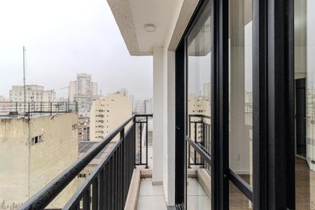 Apartamento para alugar com 31m², 1 quarto e sem vaga Apartamento para alugar com 31m², 1 quarto e sem vagaVaranda