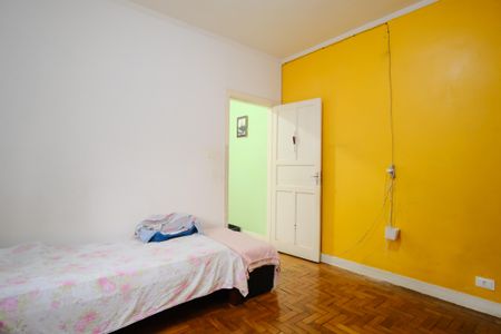 Casa à venda com 175m², 4 quartos e 2 vagasSuíte 2