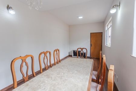 Sala de apartamento para alugar com 3 quartos, 80m² em São Pedro, Belo Horizonte