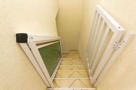 Casa à venda com 200m², 3 quartos e 5 vagasEscada 