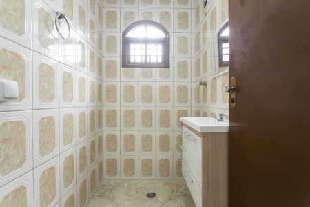 Casa à venda com 200m², 3 quartos e 5 vagasBanheiro 2