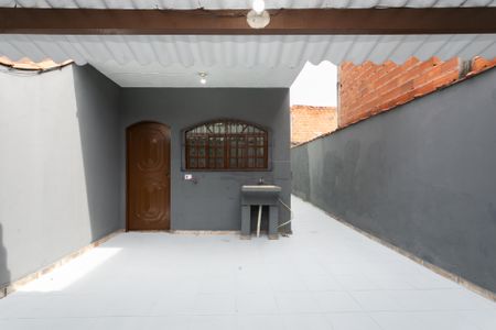 Casa à venda com 200m², 3 quartos e 5 vagasÁrea de Serviço 
