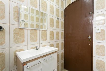 Casa à venda com 200m², 3 quartos e 5 vagasBanheiro 2