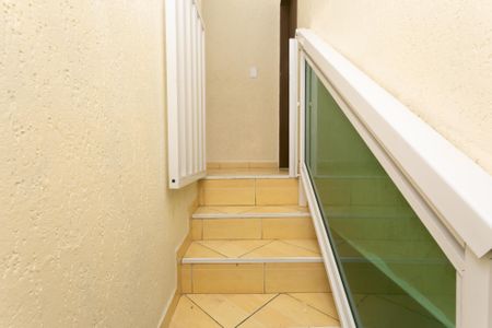 Escada  de casa à venda com 3 quartos, 200m² em Vila Aparecida, São Paulo