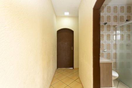 Casa à venda com 200m², 3 quartos e 5 vagasCorredor 