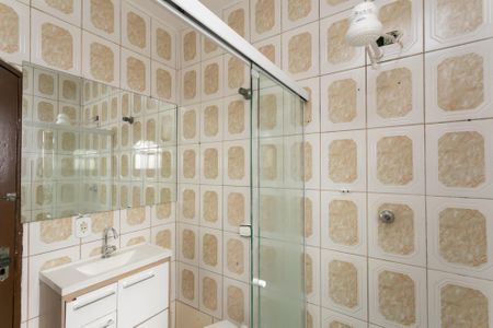 Casa à venda com 200m², 3 quartos e 5 vagasBanheiro 1