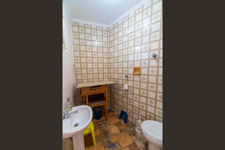 Casa à venda com 280m², 3 quartos e 2 vagasChurrasqueira - Lavabo