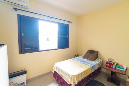 Casa à venda com 280m², 3 quartos e 2 vagasQuarto 2