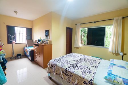 Casa à venda com 280m², 3 quartos e 2 vagasSuite