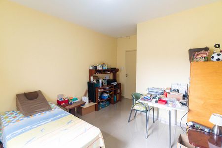 Casa à venda com 280m², 3 quartos e 2 vagasQuarto 2