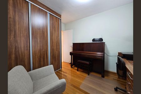 Apartamento à venda com 220m², 4 quartos e 4 vagasSuite 1