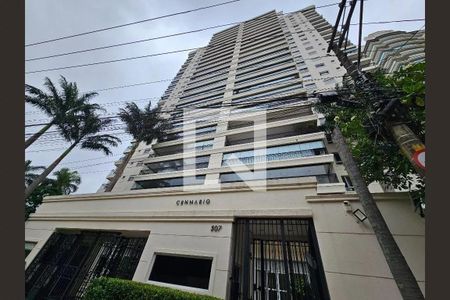 Apartamento à venda com 220m², 4 quartos e 4 vagasFachada