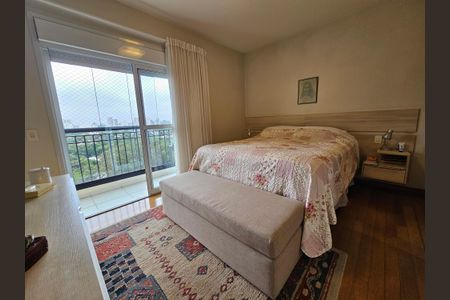 Apartamento à venda com 220m², 4 quartos e 4 vagasSuite 4