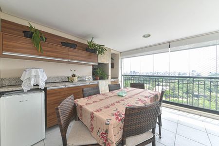 Apartamento à venda com 220m², 4 quartos e 4 vagasVaranda da Sala