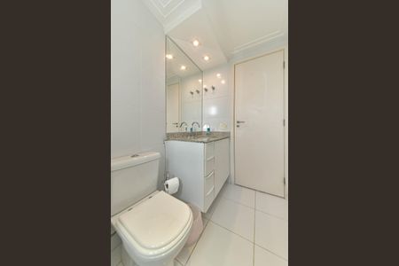 Apartamento à venda com 220m², 4 quartos e 4 vagasBanheiro da Suíte 3