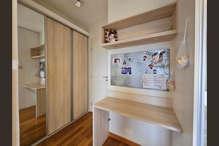 Apartamento à venda com 220m², 4 quartos e 4 vagasSuite 3