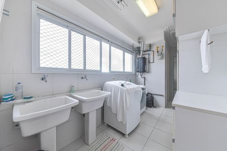 Apartamento à venda com 220m², 4 quartos e 4 vagasÁrea de Serviço